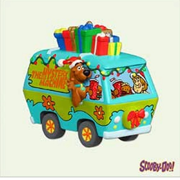 2005 Hallmark keepsake ornament. Scooby doo Speak!‎ - Picture 1 of 5